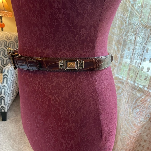 medium - Picture 3 of 5